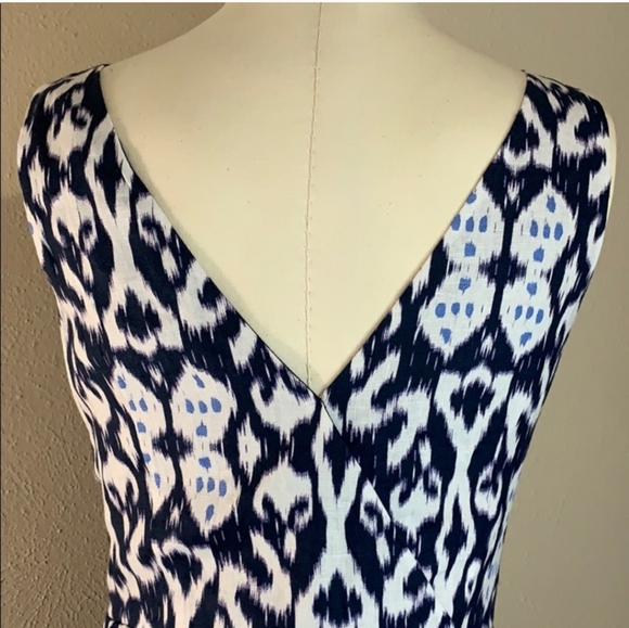 Lovely GAP Fit & Flare 100%Linen Blue & White Geometric Dress - Picture 8 of 12